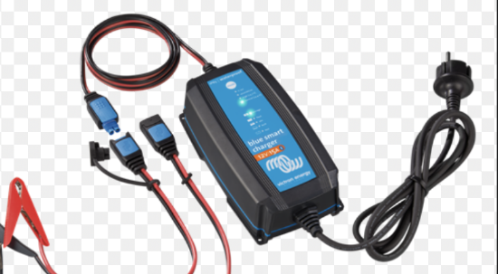 Victron Blue Smart IP65 Charger 24/8 + DC connector
